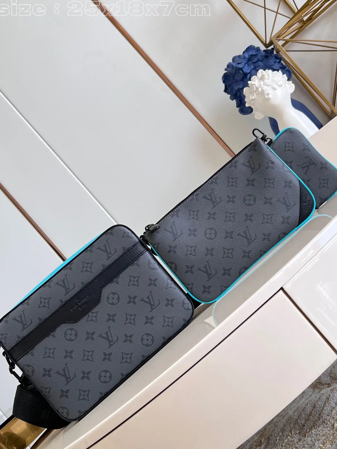 VUITTON LOUIS TRIO MESSENGER 0405